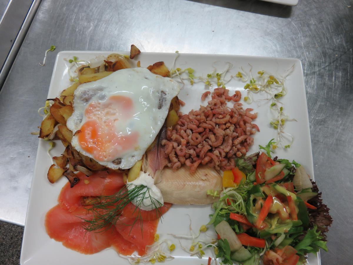 Bredeneeker Gasthaus Rastorf エクステリア 写真